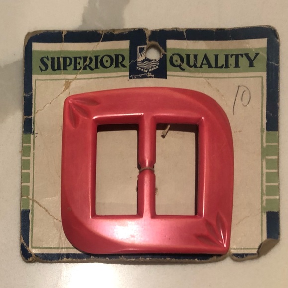 Vintage Pink Superior Brands Celluloid Buckle On Original Card - Picture 3 of 5